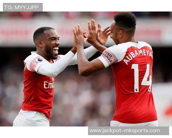 掌握足球传中技巧提升球队进攻效率的全面指南